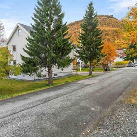 Fin Leilighet I Tromsdalen. Apartamento Tromsø Exterior foto